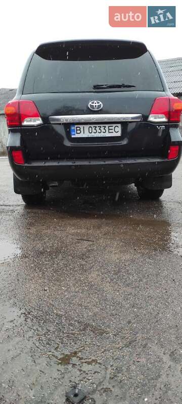 Внедорожник / Кроссовер Toyota Land Cruiser 2013 в Лубнах