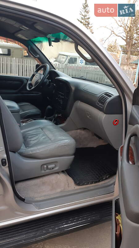 Внедорожник / Кроссовер Toyota Land Cruiser 2001 в Коломые