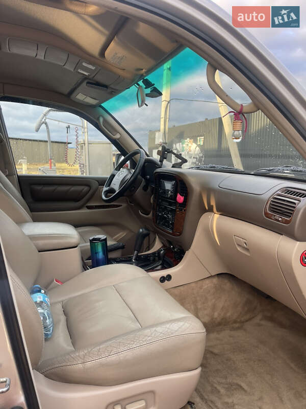 Внедорожник / Кроссовер Toyota Land Cruiser 2001 в Львове