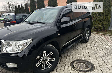 Внедорожник / Кроссовер Toyota Land Cruiser 2011 в Ужгороде