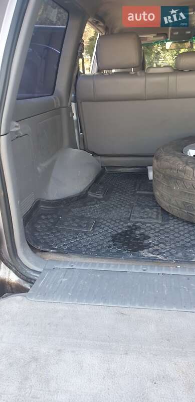 Внедорожник / Кроссовер Toyota Land Cruiser 2004 в Житомире