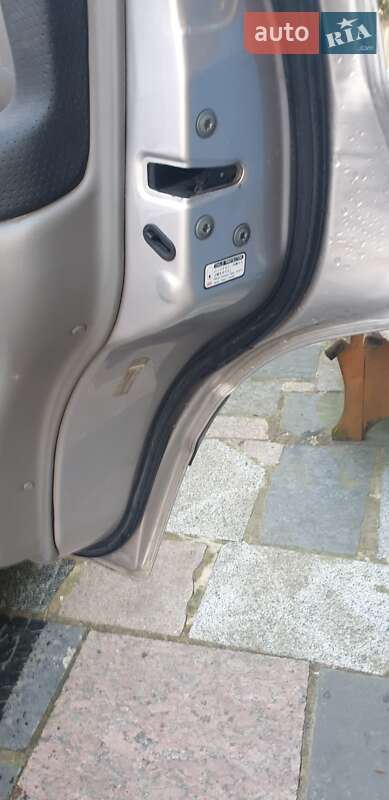 Внедорожник / Кроссовер Toyota Land Cruiser 2004 в Житомире