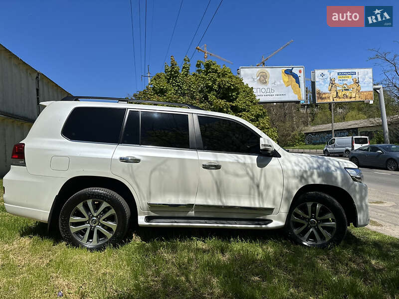 Позашляховик / Кросовер Toyota Land Cruiser 2016 в Одесі