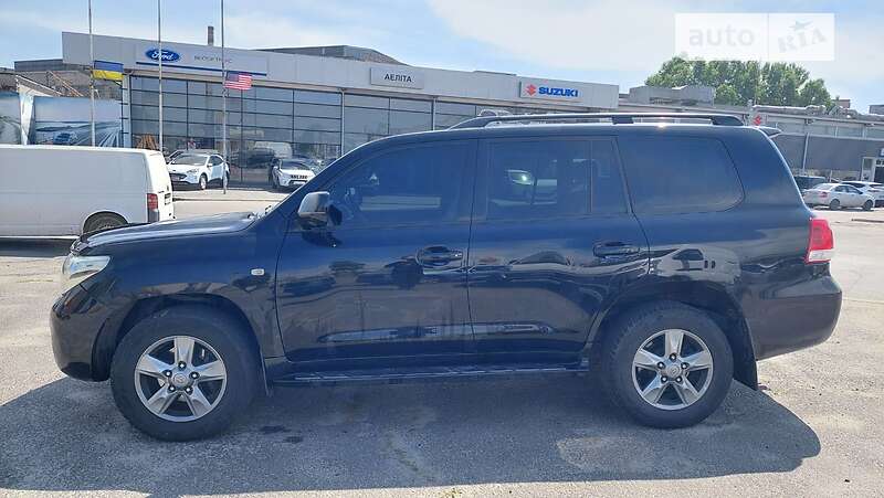 Внедорожник / Кроссовер Toyota Land Cruiser 2010 в Днепре