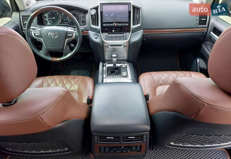 Внедорожник / Кроссовер Toyota Land Cruiser 2016 в Киеве