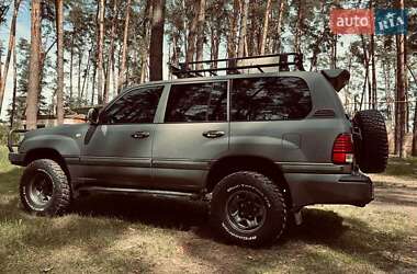 Внедорожник / Кроссовер Toyota Land Cruiser 1998 в Сумах