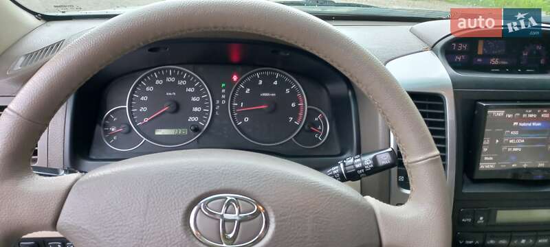 Toyota Land Cruiser 2004 Toyota Land Cruiser 2004