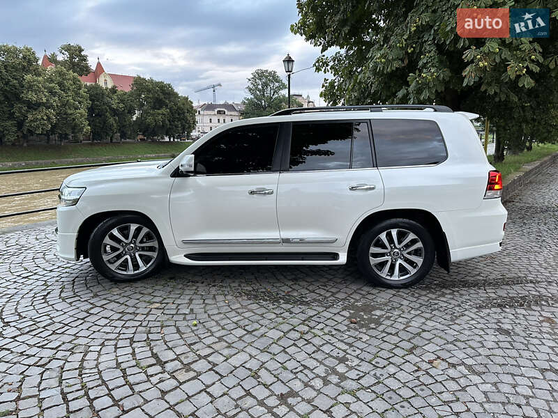 Внедорожник / Кроссовер Toyota Land Cruiser 2019 в Ужгороде