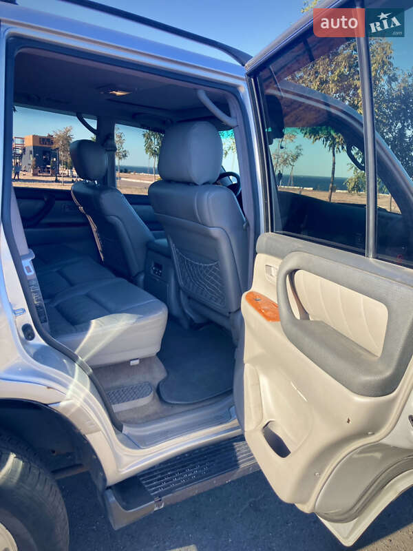 Внедорожник / Кроссовер Toyota Land Cruiser 2006 в Черкассах