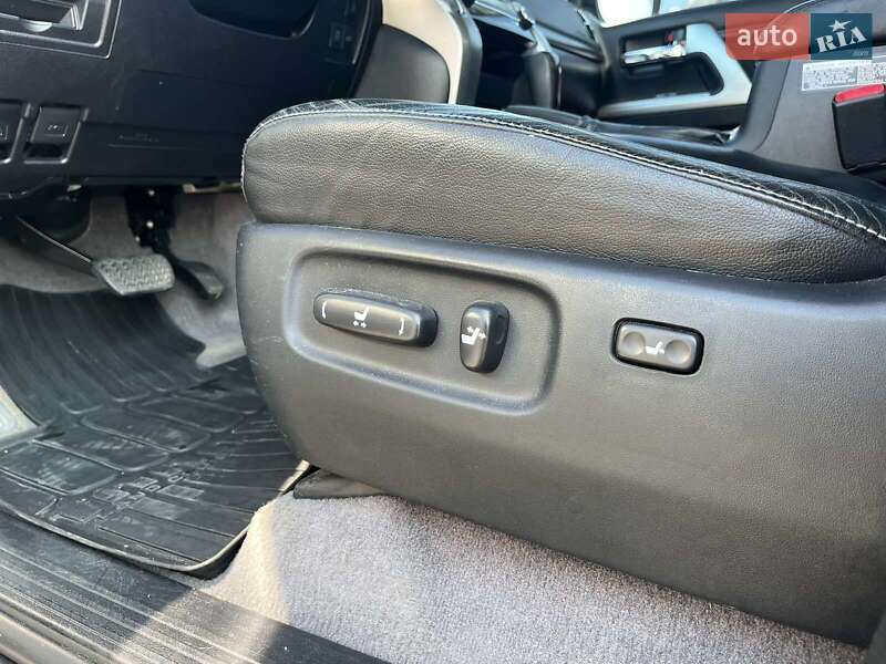 Позашляховик / Кросовер Toyota Land Cruiser 2013 в Вінниці