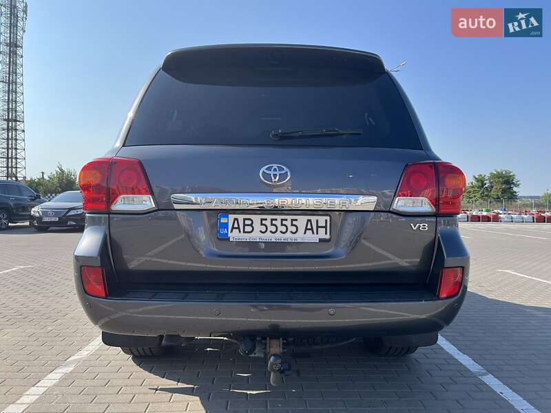 Позашляховик / Кросовер Toyota Land Cruiser 2013 в Вінниці