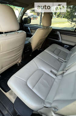 Внедорожник / Кроссовер Toyota Land Cruiser 2011 в 