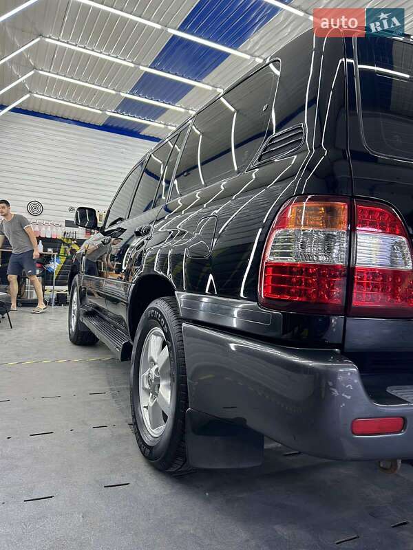 Внедорожник / Кроссовер Toyota Land Cruiser 2006 в Киеве