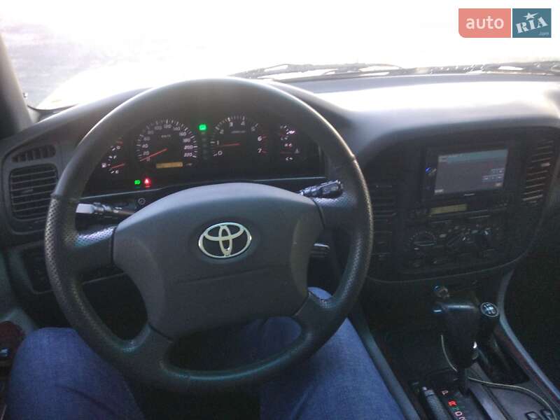 Внедорожник / Кроссовер Toyota Land Cruiser 1999 в Харькове