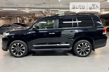 Внедорожник / Кроссовер Toyota Land Cruiser 2019 в 