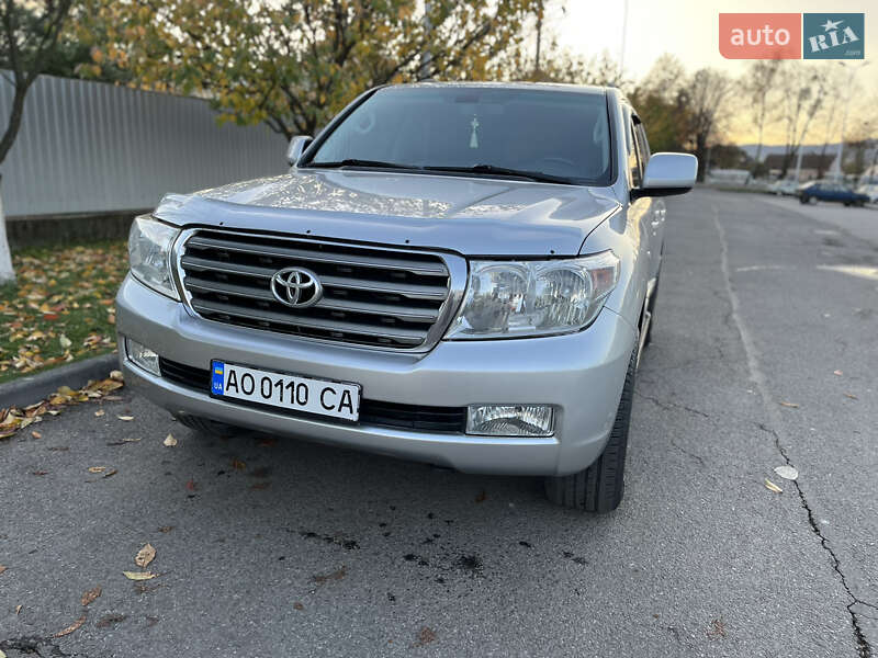 Позашляховик / Кросовер Toyota Land Cruiser 2008 в Сваляві