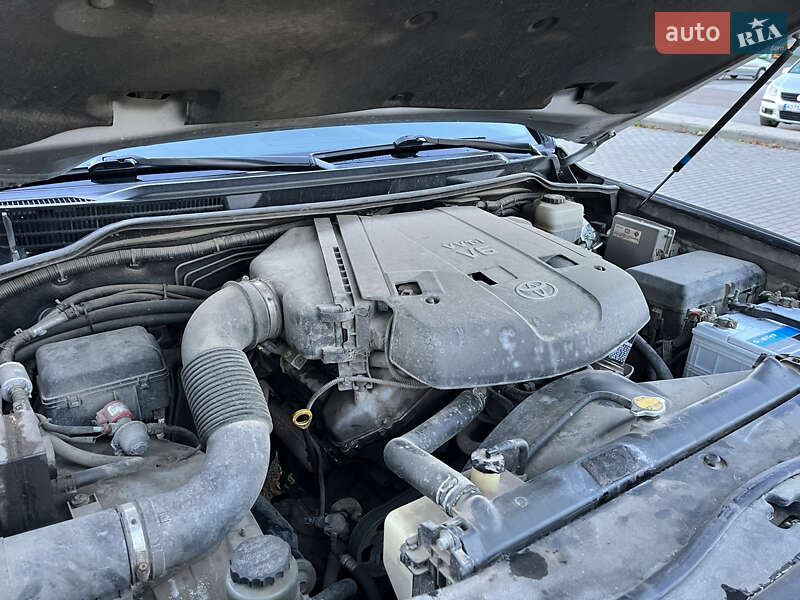 Позашляховик / Кросовер Toyota Land Cruiser 2008 в Сваляві