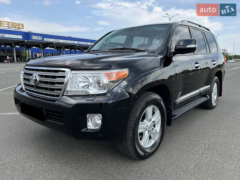 Позашляховик / Кросовер Toyota Land Cruiser 2012 в Дніпрі