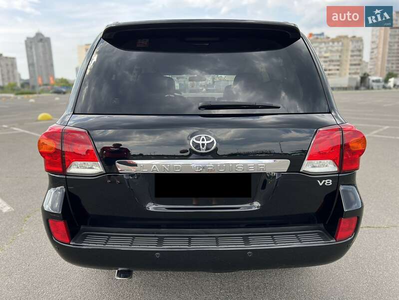Позашляховик / Кросовер Toyota Land Cruiser 2012 в Дніпрі
