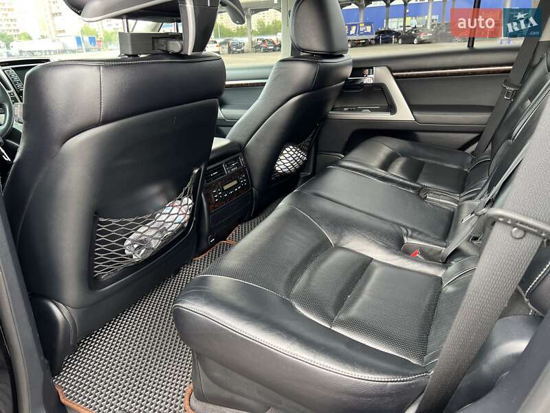 Позашляховик / Кросовер Toyota Land Cruiser 2012 в Дніпрі