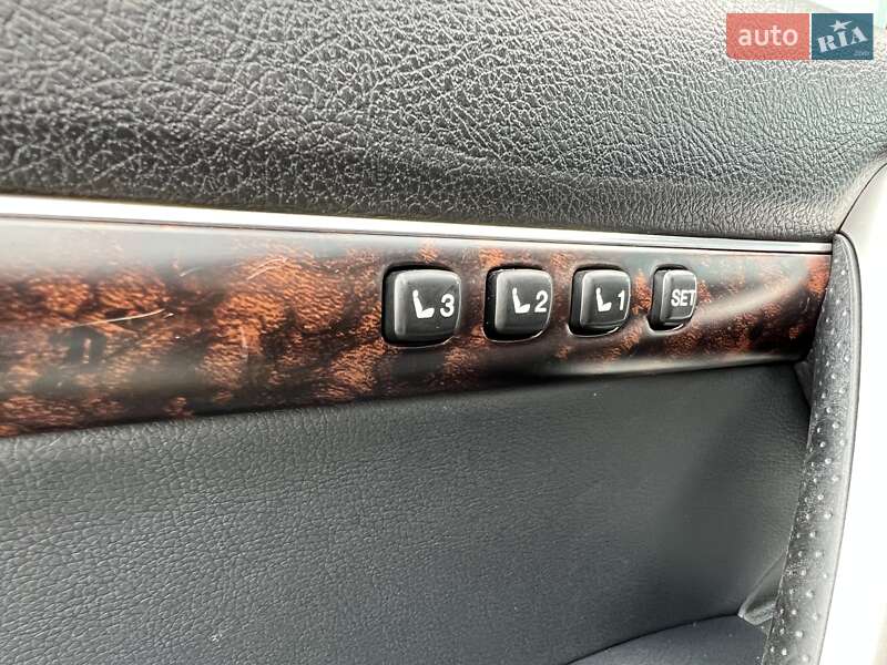 Позашляховик / Кросовер Toyota Land Cruiser 2012 в Дніпрі