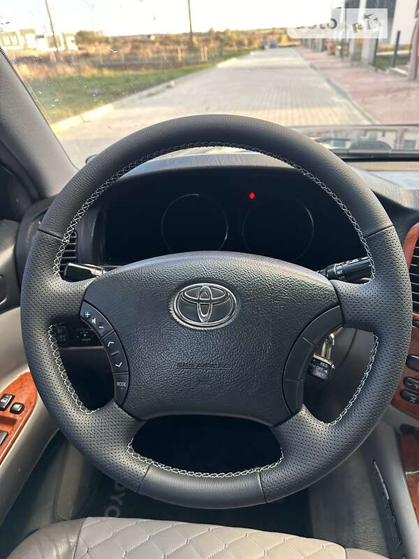 Внедорожник / Кроссовер Toyota Land Cruiser 2003 в Ровно фото 10 Внедорожник / Кроссовер Toyota Land Cruiser 2003 в Ровно
