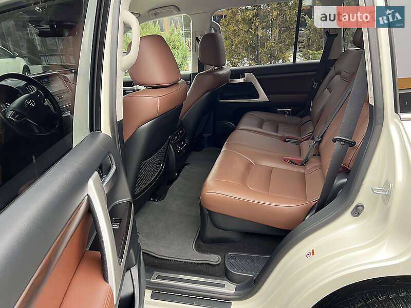 Внедорожник / Кроссовер Toyota Land Cruiser 2019 в Днепре