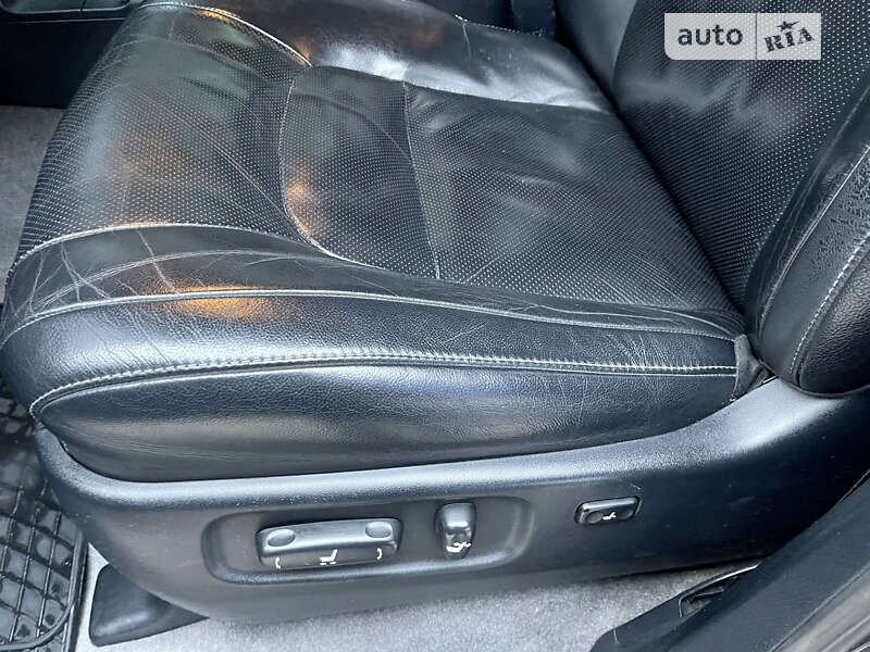 Внедорожник / Кроссовер Toyota Land Cruiser 2012 в Каменском фото 29 Внедорожник / Кроссовер Toyota Land Cruiser 2012 в Каменском