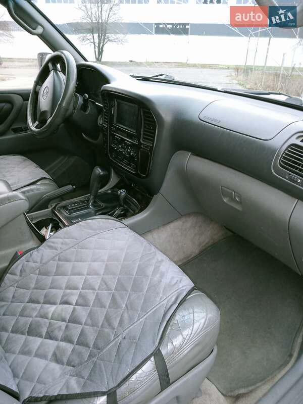Внедорожник / Кроссовер Toyota Land Cruiser 2000 в Херсоне