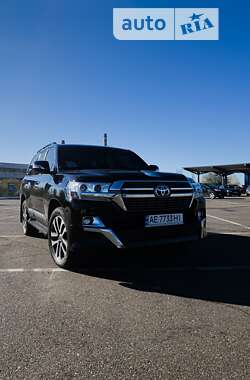 Внедорожник / Кроссовер Toyota Land Cruiser 2014 в Кривом Роге