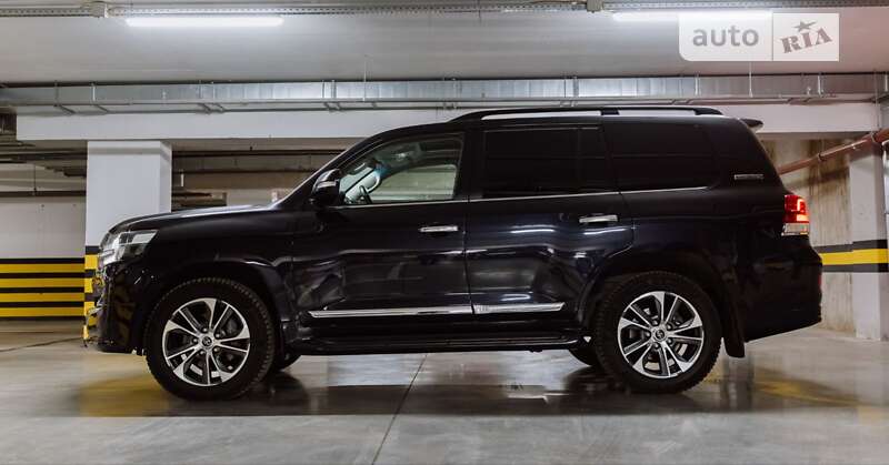 Toyota Land Cruiser 2020