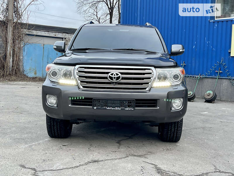 Внедорожник / Кроссовер Toyota Land Cruiser 2012 в Каменском
