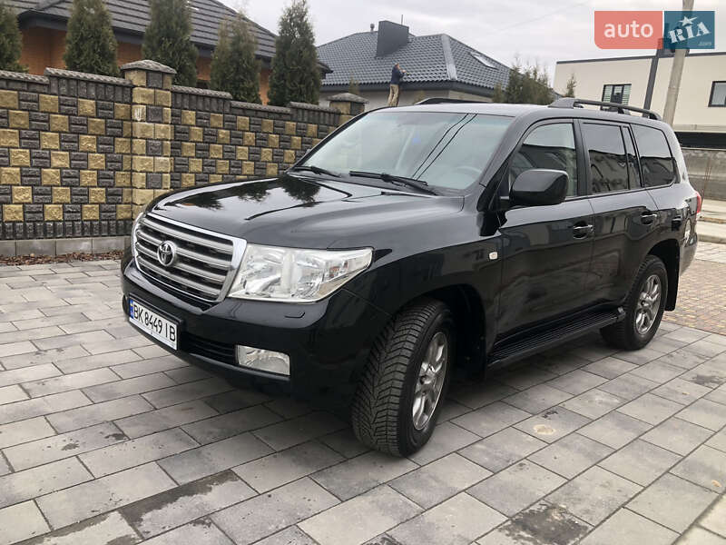 Внедорожник / Кроссовер Toyota Land Cruiser 2007 в Ровно
