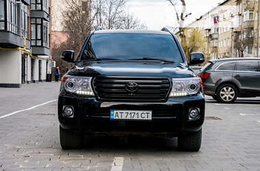 Позашляховик / Кросовер Toyota Land Cruiser 2012 в Івано-Франківську