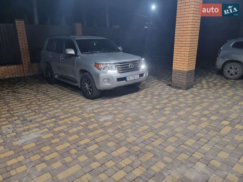 Toyota Land Cruiser 2012