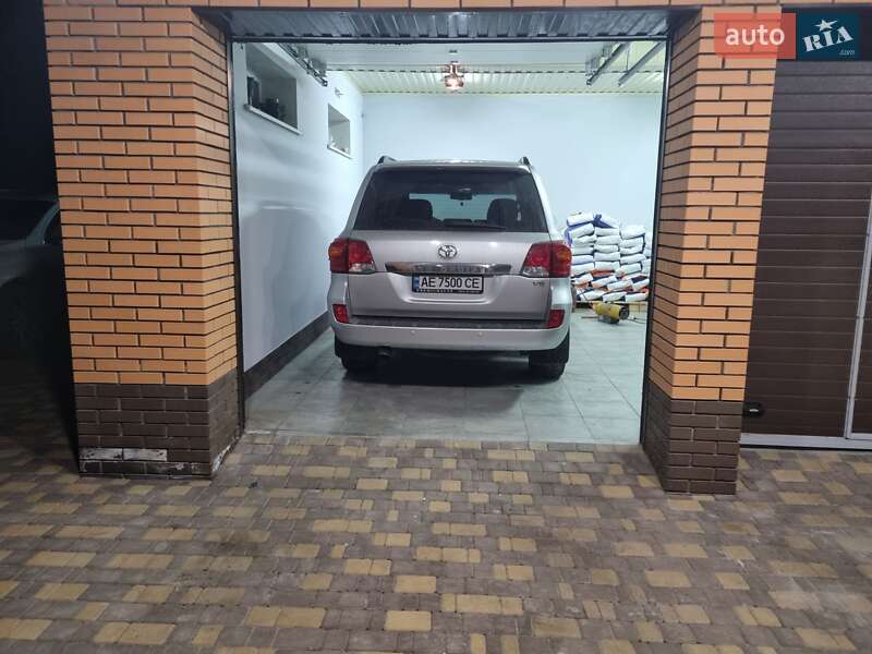 Внедорожник / Кроссовер Toyota Land Cruiser 2012 в Днепре фото 2 Внедорожник / Кроссовер Toyota Land Cruiser 2012 в Днепре