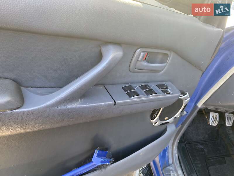 Внедорожник / Кроссовер Toyota Land Cruiser 1994 в Ивано-Франковске