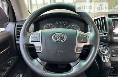 Внедорожник / Кроссовер Toyota Land Cruiser 2009 в Днепре