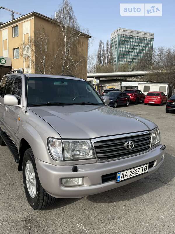 Внедорожник / Кроссовер Toyota Land Cruiser 2003 в Киеве