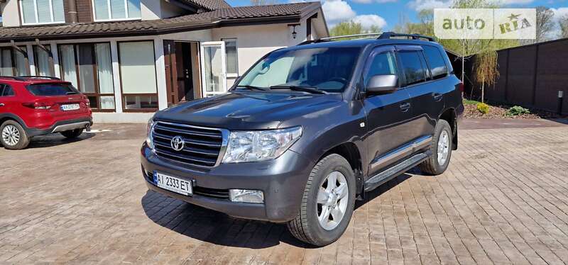 Позашляховик / Кросовер Toyota Land Cruiser 2008 в Броварах