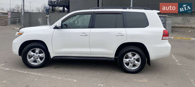 Внедорожник / Кроссовер Toyota Land Cruiser 2008 в Николаеве
