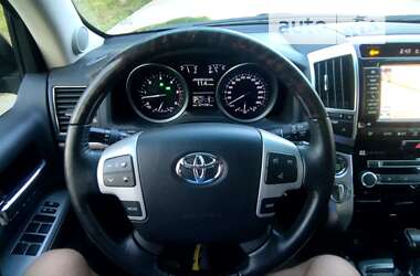 Внедорожник / Кроссовер Toyota Land Cruiser 2012 в Никополе