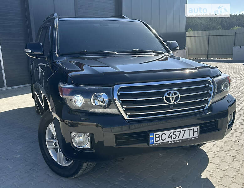 Позашляховик / Кросовер Toyota Land Cruiser 2014 в Львові