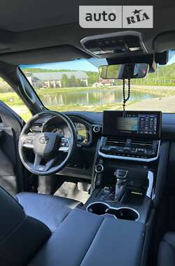 Позашляховик / Кросовер Toyota Land Cruiser 2021 в Дніпрі