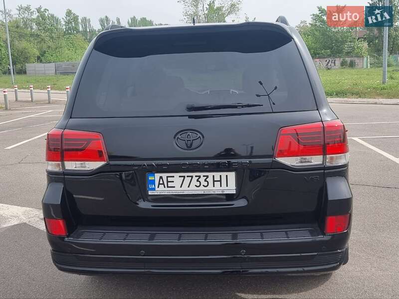 Внедорожник / Кроссовер Toyota Land Cruiser 2014 в Кривом Роге