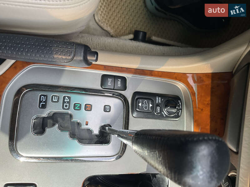 Внедорожник / Кроссовер Toyota Land Cruiser 2003 в Шполе