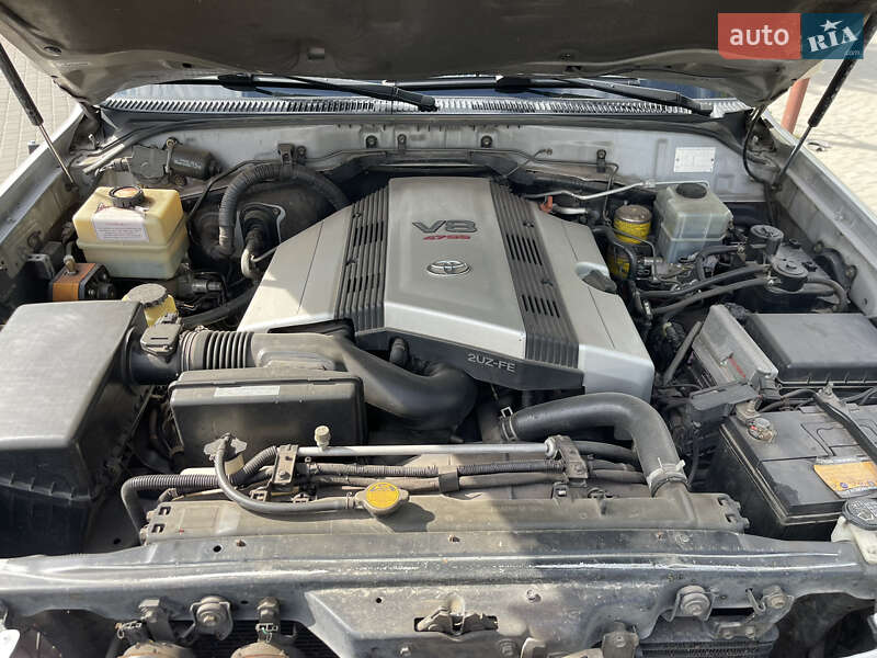 Внедорожник / Кроссовер Toyota Land Cruiser 2003 в Шполе