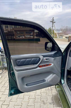 Позашляховик / Кросовер Toyota Land Cruiser 1998 в Чернівцях
