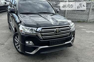 Внедорожник / Кроссовер Toyota Land Cruiser 2017 в Тернополе