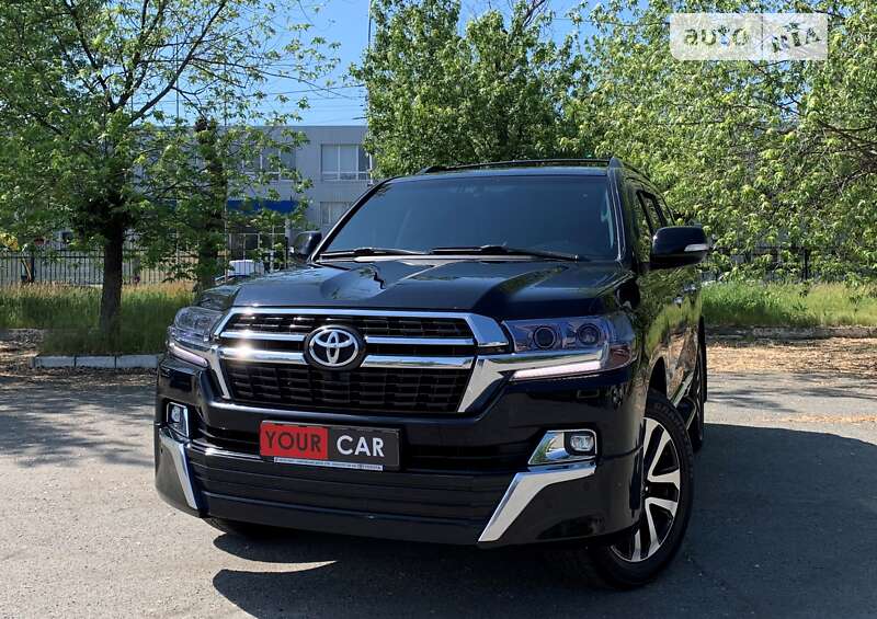 Позашляховик / Кросовер Toyota Land Cruiser 2017 в Києві